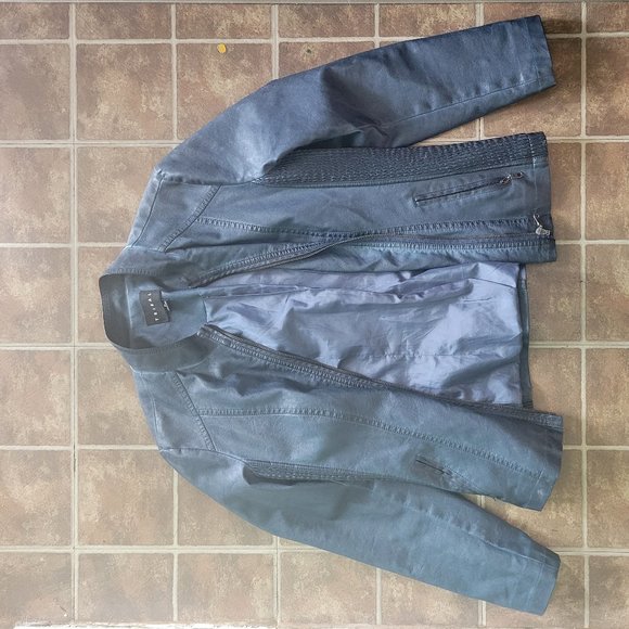 Leather jacket - Picture 1 of 1